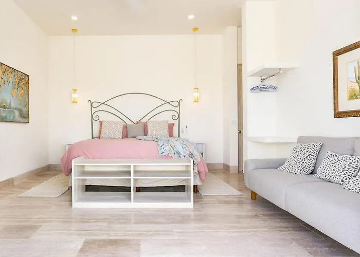Luxurious Spacious Annd Private Steps Frm * Cabo San Lucas